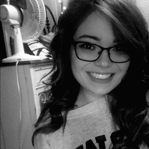 Meet your Posher, Alyssa